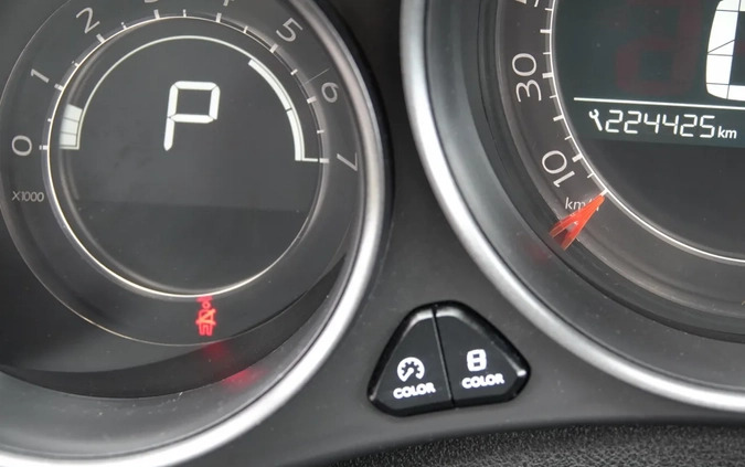Citroen C4 cena 27600 przebieg: 224000, rok produkcji 2017 z Szydłowiec małe 326